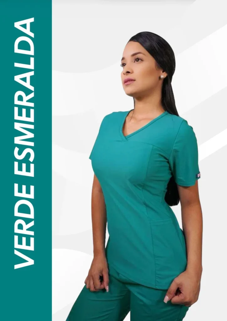 Inicio 9 Uniforme clínico color Verde Esmeralda – RopaMed