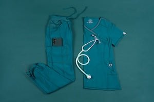 Chaqueta polar para uniformes clínicos