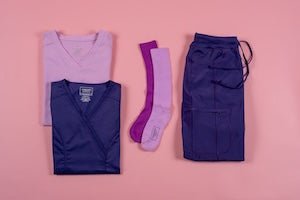 Detalle Bolsillos Pantalón Cargo Detalle Bolsillos Pantalón Cargo – uniforme clínico
